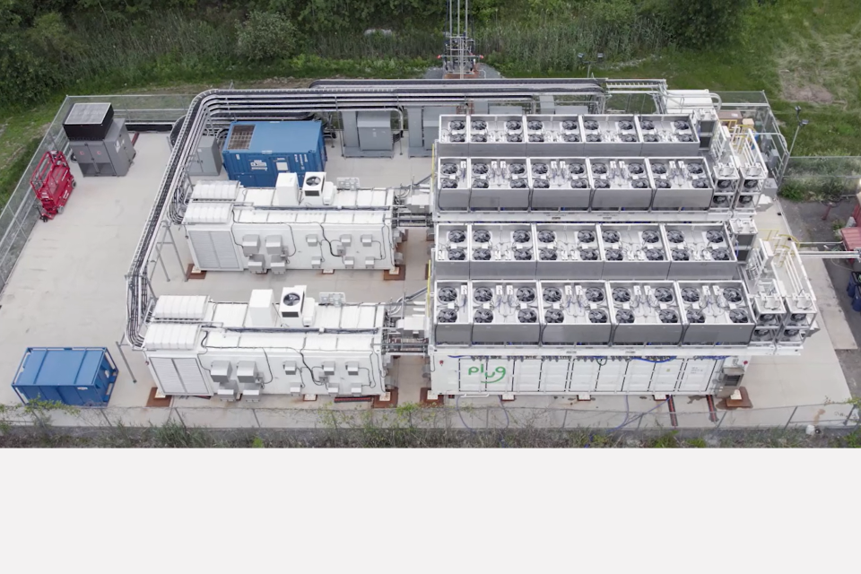 水素燃料電池で炭素排出量ゼロのバックアップ電源をデータセンターに提供