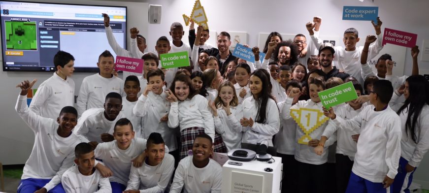 Niños de España Portugal y Colombia participaron en la Hora del Código