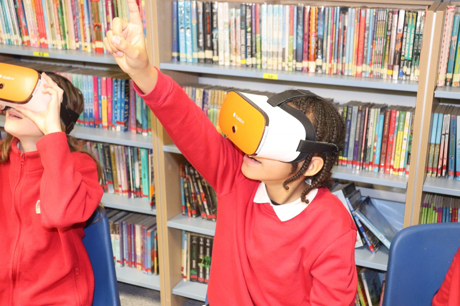 Students at Leicestershire's Discovery Trust use Virtual Reality headsets in a lesson.