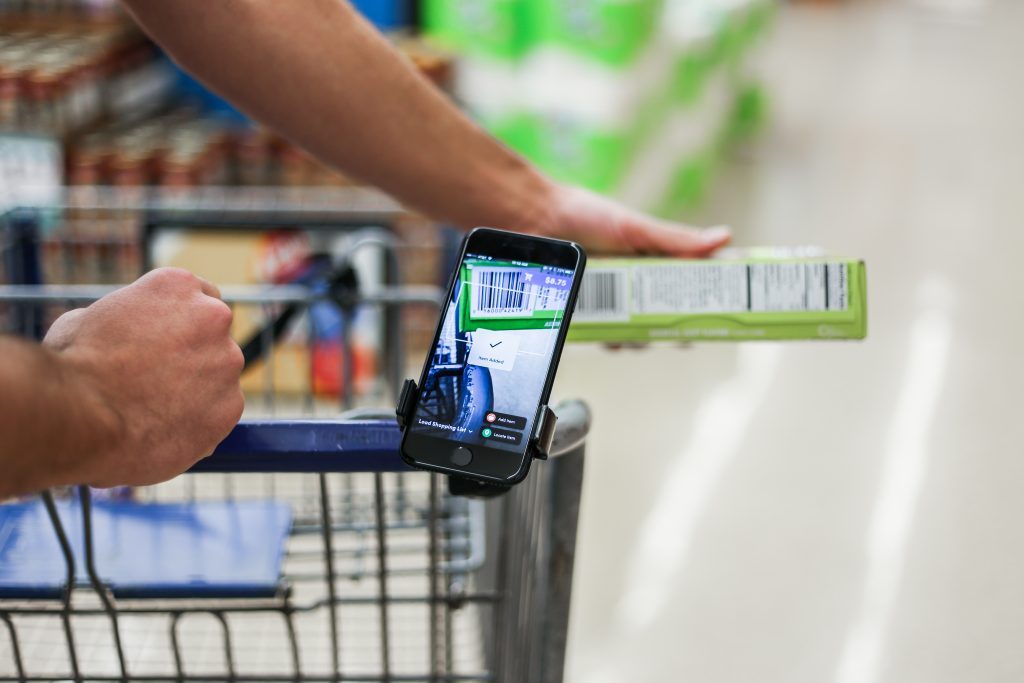 Scanning cereal with Skip. (Photo by Skip).